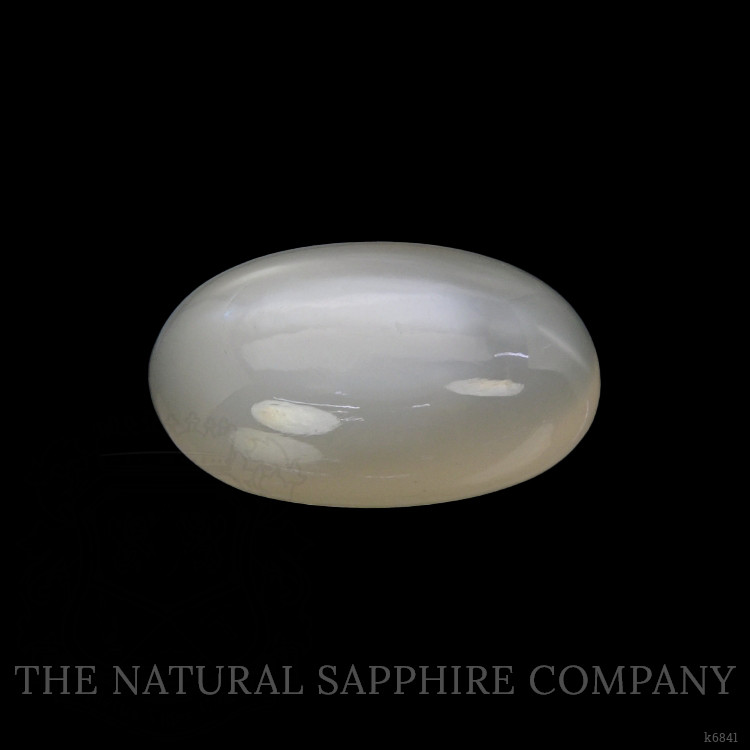 8.99 Ct. Cabochon Moonstone from Ceylon (Sri Lanka)