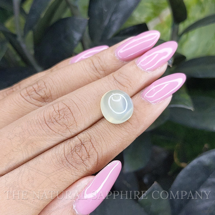 11.48 Ct. Cabochon Moonstone from Ceylon (Sri Lanka)