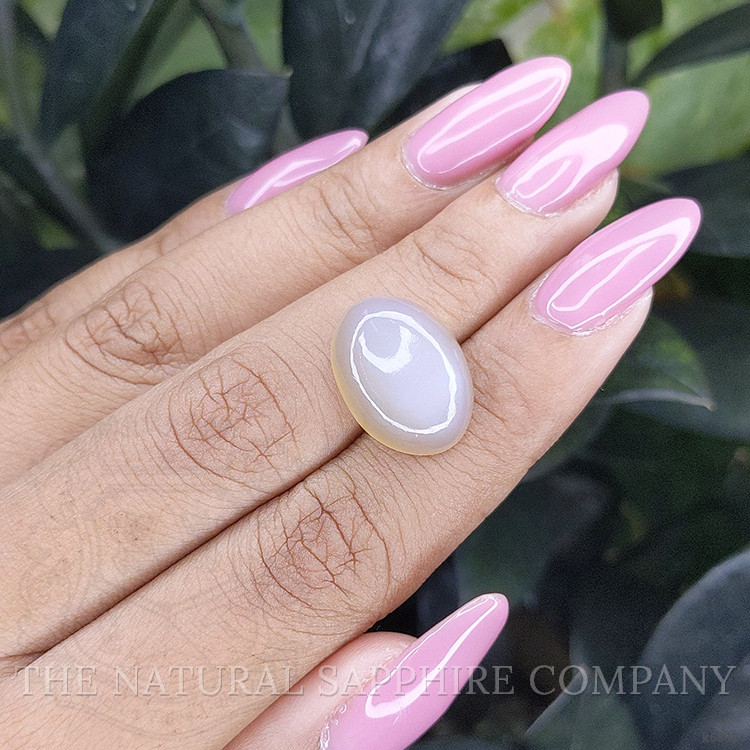 9.12 Ct. Cabochon Moonstone from Ceylon (Sri Lanka)