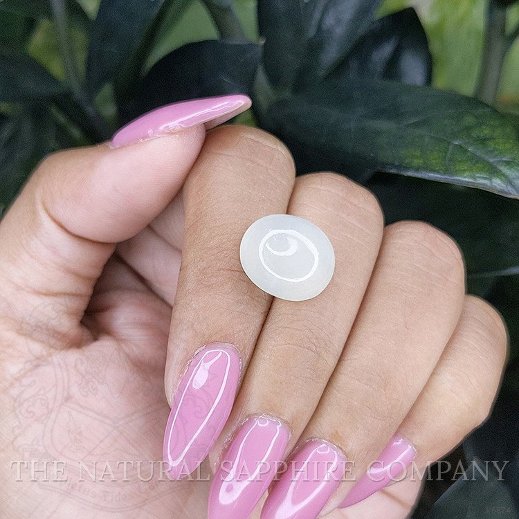 9.99 Ct. Cabochon Moonstone from Ceylon (Sri Lanka)