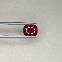 4.28 Ct. Rhodolite Garnet from Mozambique Life Style