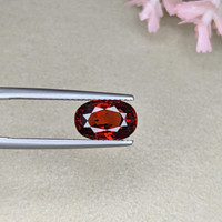 3.12 Ct. Rhodolite Garnet from Mozambique Life Style