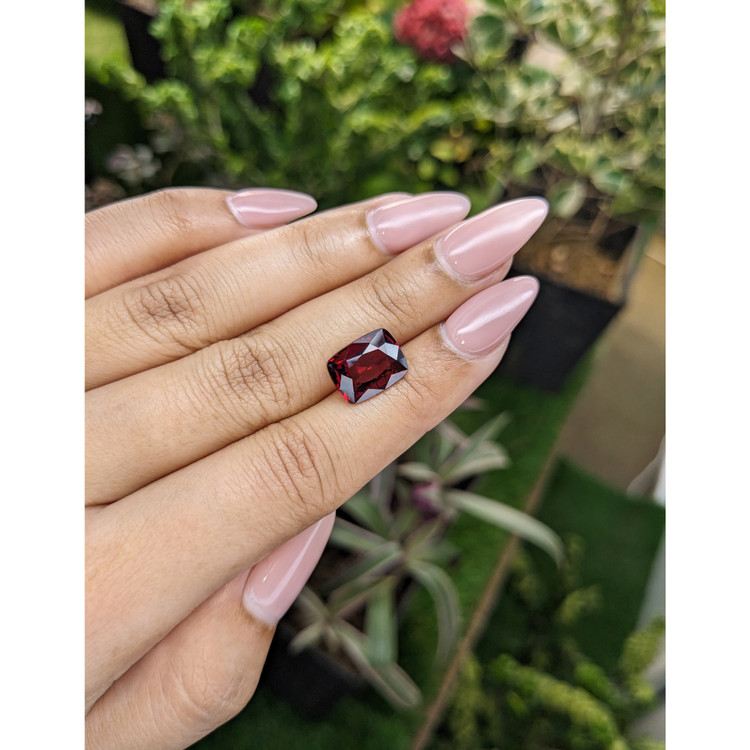 5.46 Ct. Rhodolite Garnet from Zimbabwe
