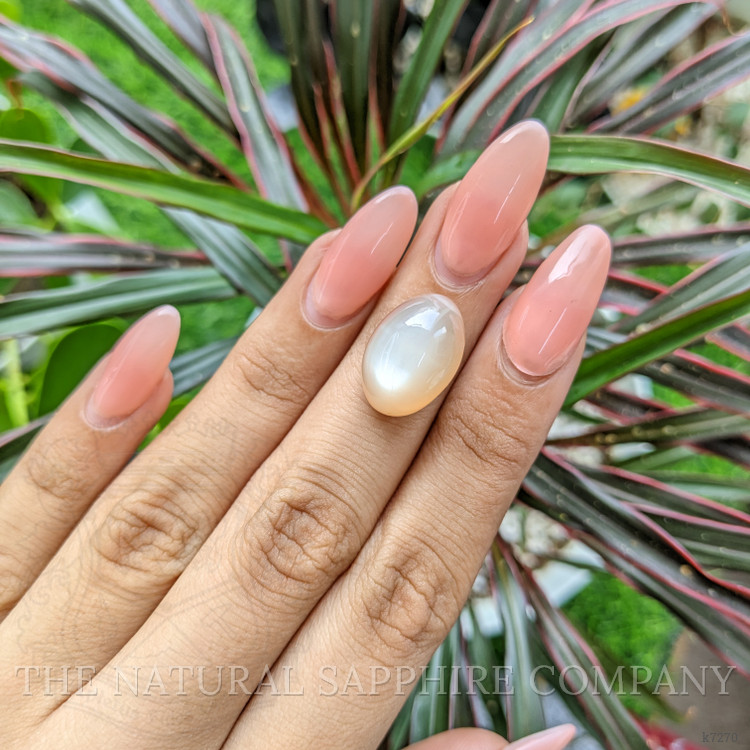 16.10 Ct. Cabochon Moonstone from Ceylon (Sri Lanka)