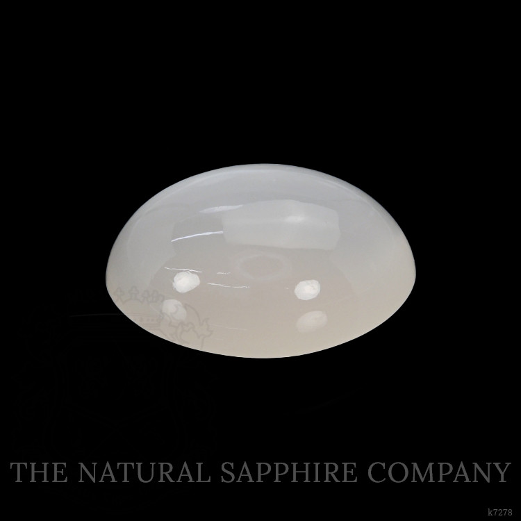 10.62 Ct. Cabochon Moonstone from Ceylon (Sri Lanka)