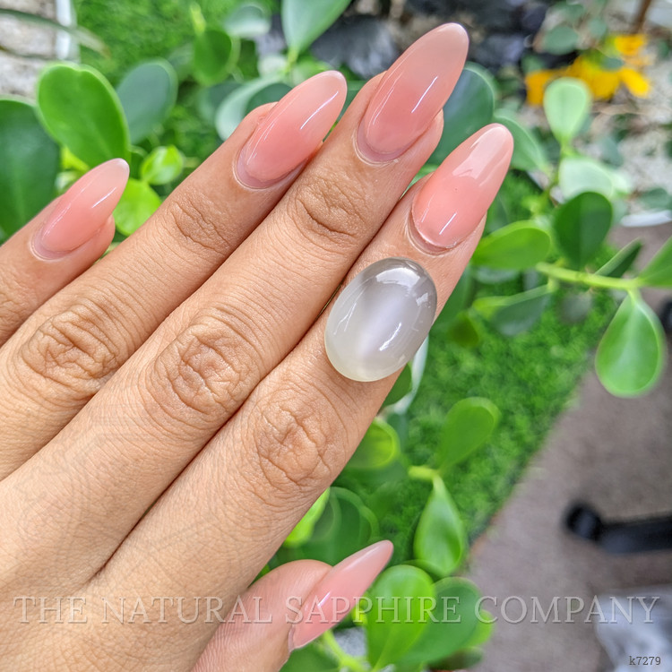 16.42 Ct. Cabochon Moonstone from Ceylon (Sri Lanka)