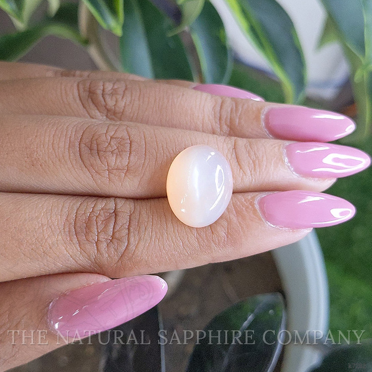 12.37 Ct. Cabochon Moonstone from Ceylon (Sri Lanka)