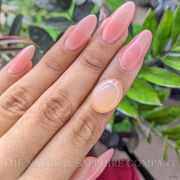 8.40 Ct. Cabochon Moonstone from Ceylon (Sri Lanka)