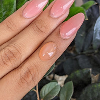 5.68 Ct. Cabochon Moonstone from Ceylon (Sri Lanka) Life Style