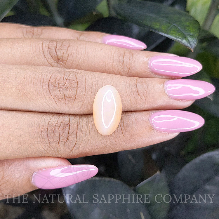 9.57 Ct. Cabochon Moonstone from Ceylon (Sri Lanka)