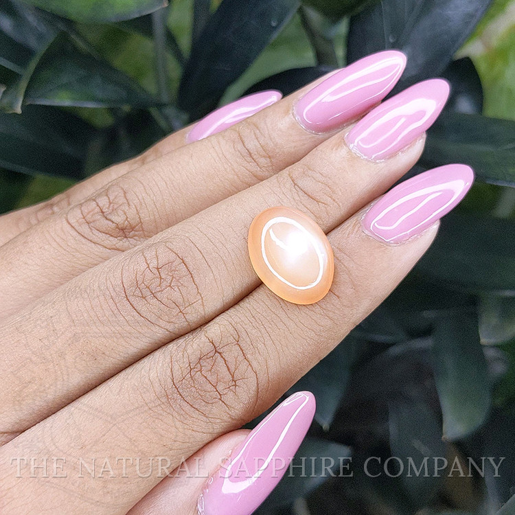 7.82 Ct. Cabochon Moonstone from Ceylon (Sri Lanka)