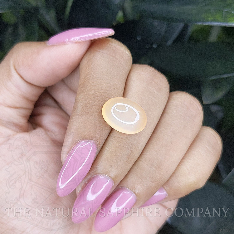 9.19 Ct. Cabochon Moonstone from Ceylon (Sri Lanka)