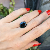 4.69 Ct. Spinel from Burma (Myanmar) Life Style