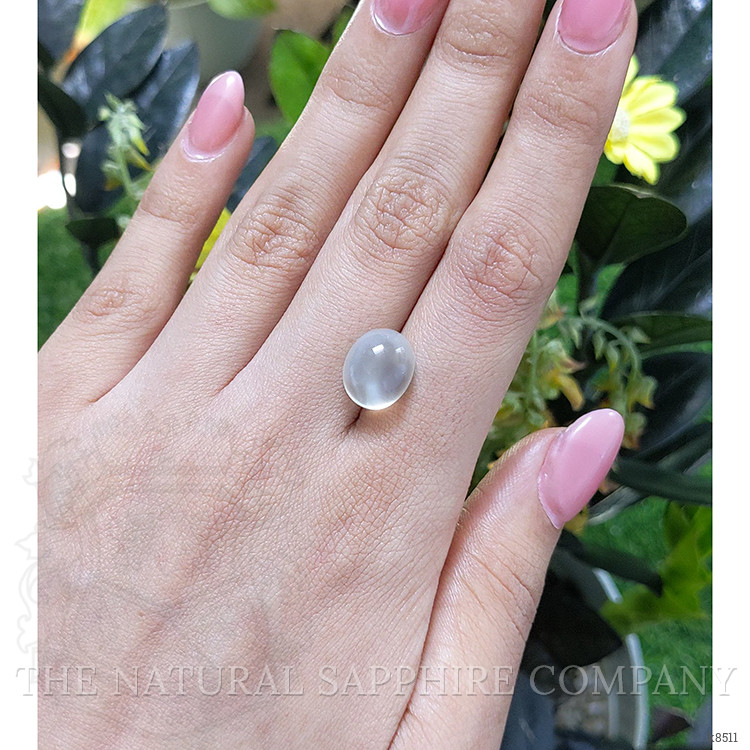 6.84 Ct. Cabochon Moonstone from Ceylon (Sri Lanka)