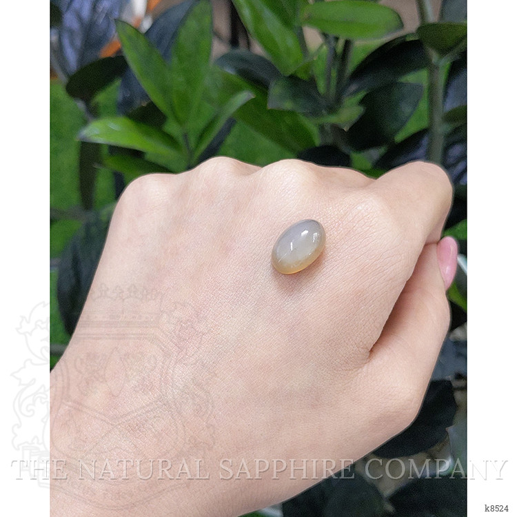 7.82 Ct. Cabochon Moonstone from Ceylon (Sri Lanka)