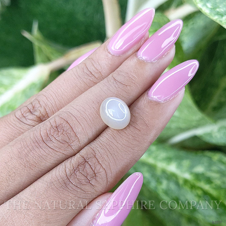 4.73 Ct. Cabochon Moonstone from Ceylon (Sri Lanka)