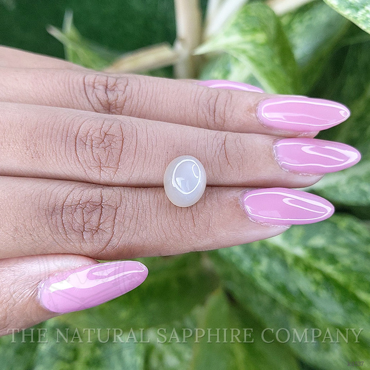 4.73 Ct. Cabochon Moonstone from Ceylon (Sri Lanka)