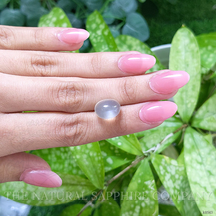 8.69 Ct. Cabochon Moonstone from Ceylon (Sri Lanka)