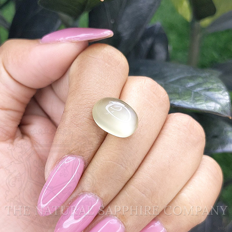 10.79 Ct. Cabochon Moonstone from Ceylon (Sri Lanka)