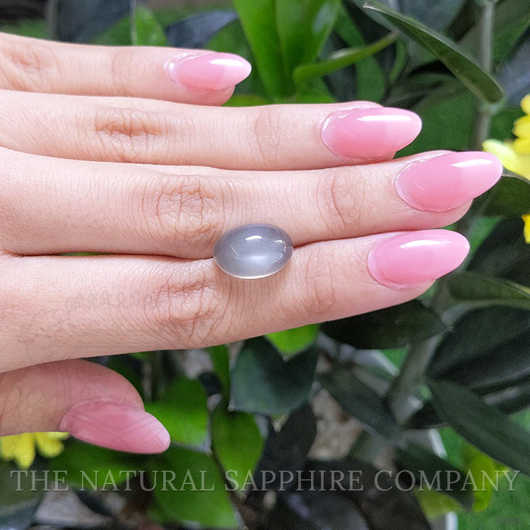 8.78 Ct. Cabochon Moonstone from Ceylon (Sri Lanka)