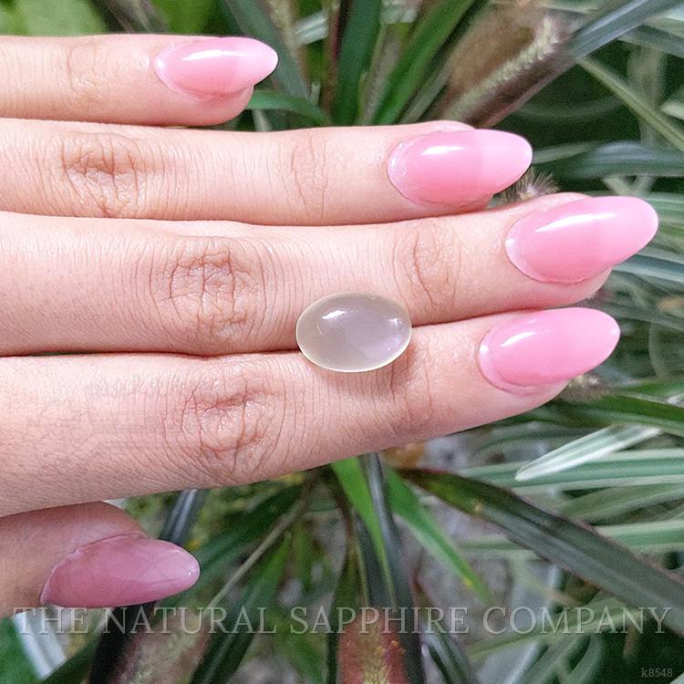 7.70 Ct. Cabochon Moonstone from Ceylon (Sri Lanka)