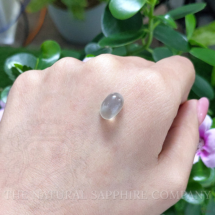 5.03 Ct. Cabochon Moonstone from Ceylon (Sri Lanka)