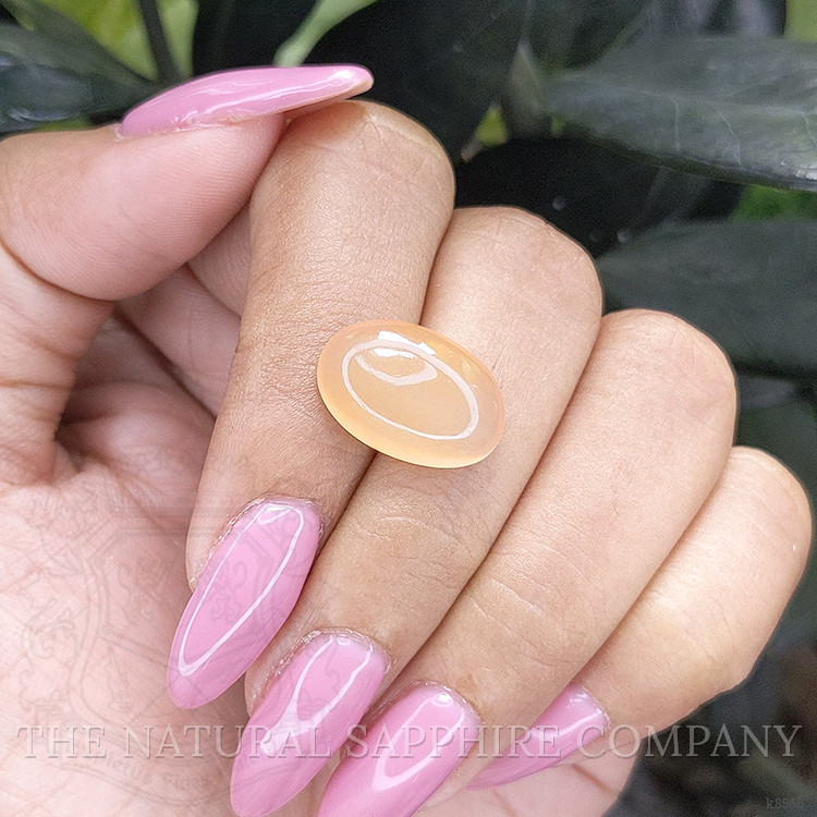 9.12 Ct. Cabochon Moonstone from Ceylon (Sri Lanka)