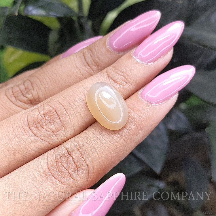 9.12 Ct. Cabochon Moonstone from Ceylon (Sri Lanka)