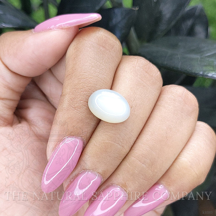 6.19 Ct. Cabochon Moonstone from Ceylon (Sri Lanka)