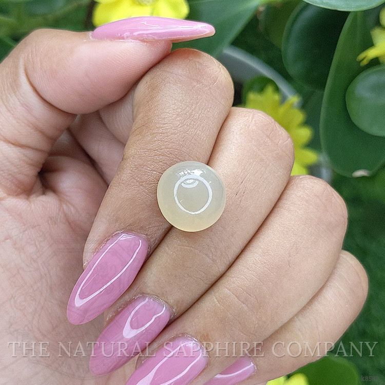 7.34 Ct. Cabochon Moonstone from Ceylon (Sri Lanka)