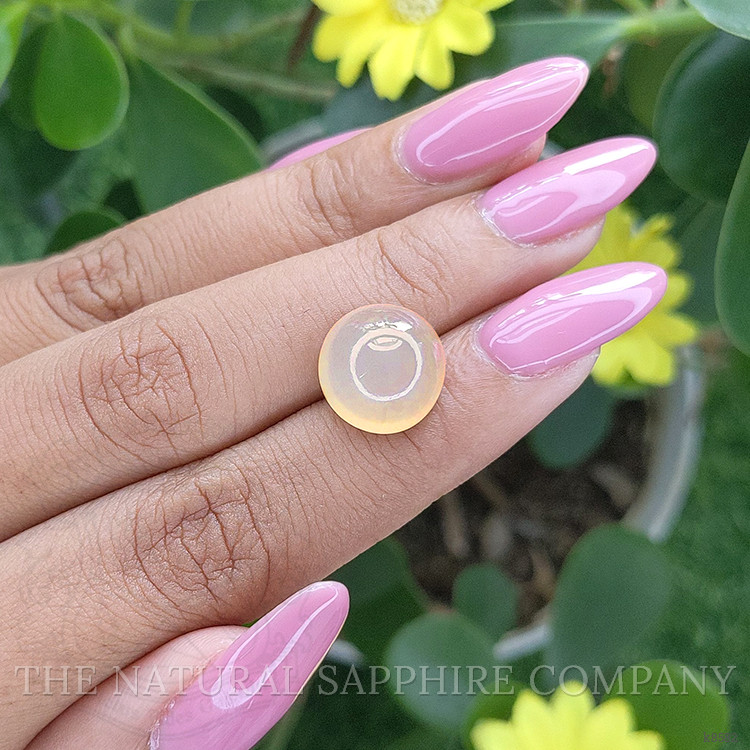 7.34 Ct. Cabochon Moonstone from Ceylon (Sri Lanka)