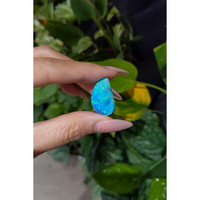 14.53 Ct. Boulder Opal from Australia Life Style