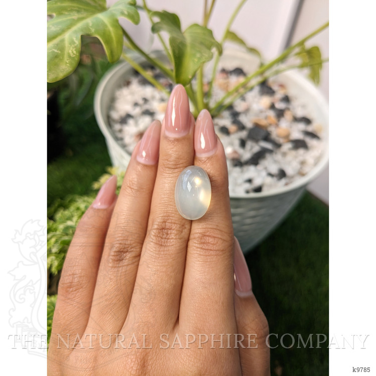 21.15 Ct. Cabochon Moonstone from Ceylon (Sri Lanka)