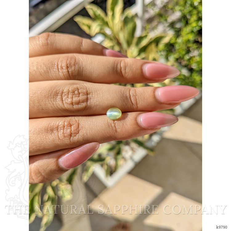 1.75 Ct. Cabochon Chrysoberyl from Ceylon (Sri Lanka)