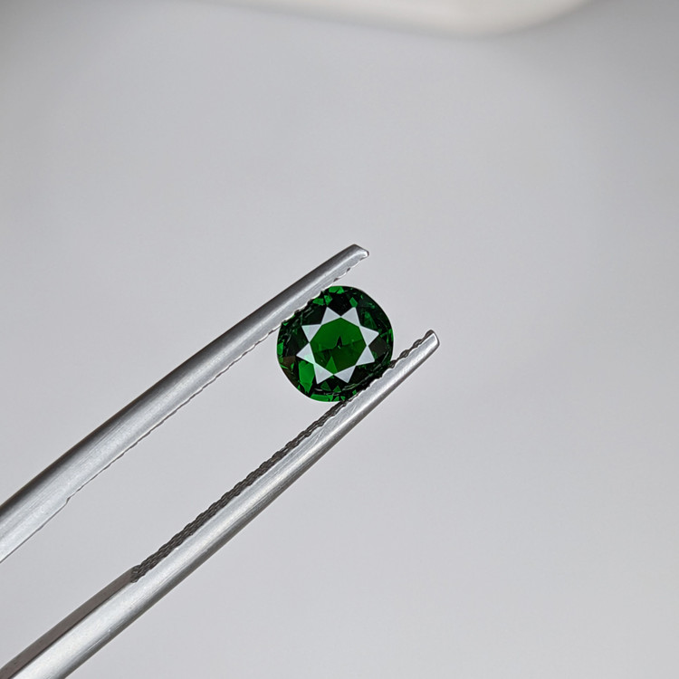 0.90 Ct. Tsavorite Garnet from Tanzania