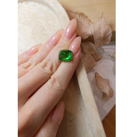 9.80 Ct. Cabochon Tsavorite Garnet from Tanzania Life Style