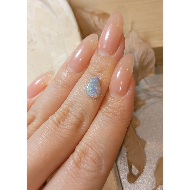 0.98 Ct. White Opal from Australia