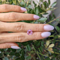2.63 Ct. Pink Sapphire from Ceylon (Sri Lanka) Life Style