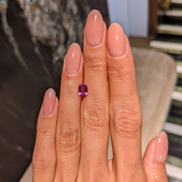 1.14 Ct. Pink Sapphire from Ceylon (Sri Lanka) Life Style