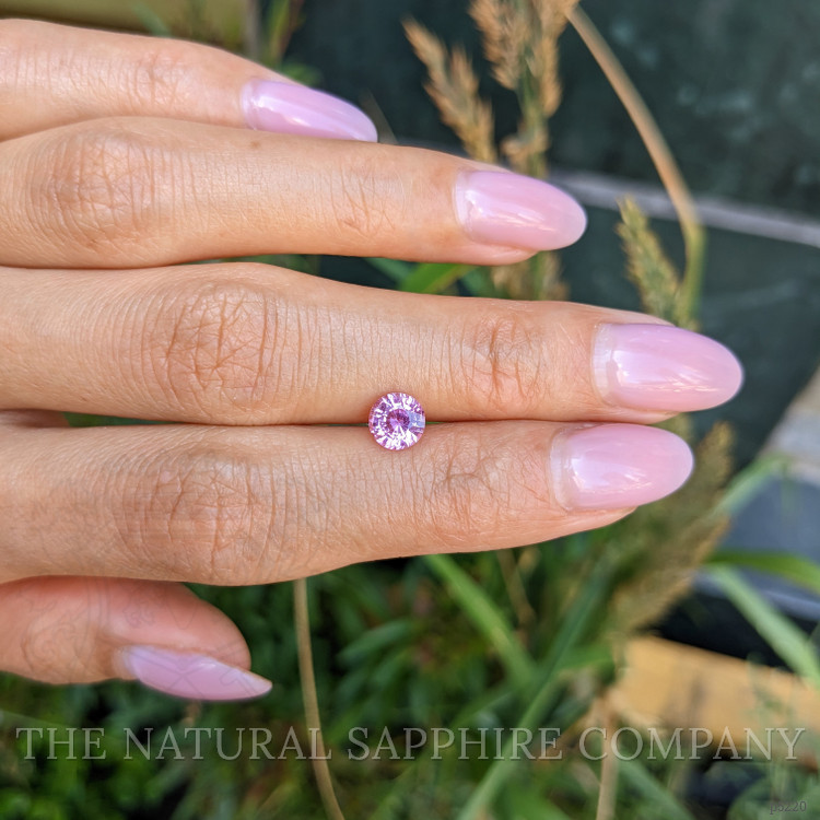 1.06 Ct. Pink Sapphire from Ceylon (Sri Lanka)