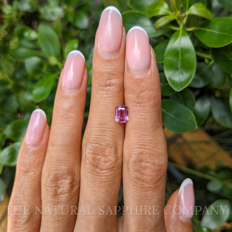 1.06 Ct. Pink Sapphire from Ceylon (Sri Lanka)