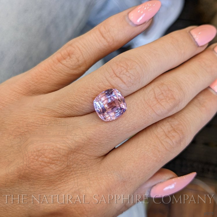 6.64 Ct. Pink Sapphire from Ceylon (Sri Lanka)