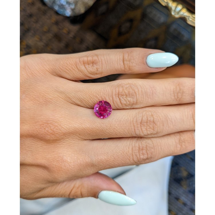 Loose Pink Sapphire - Round 3.07 Ct. - #P5528 | The Natural