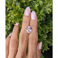 4.96 Ct. Purplish Pink Sapphire from Ceylon (Sri Lanka) Life Style