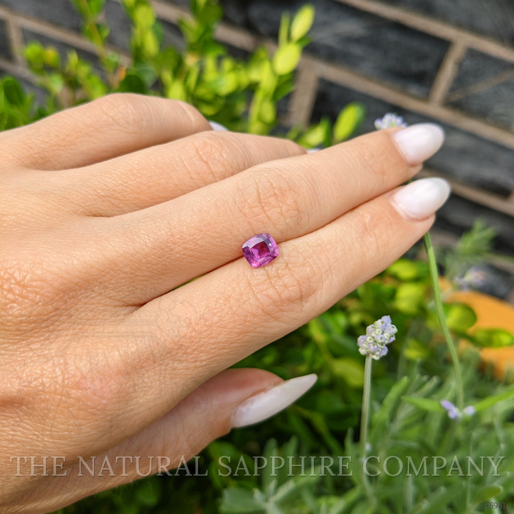1.00 Ct. Pink Sapphire from Ceylon (Sri Lanka)