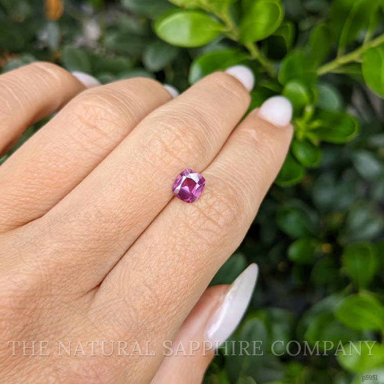 1.00 Ct. Pink Sapphire from Ceylon (Sri Lanka)