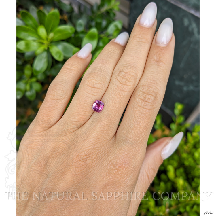 1.00 Ct. Pink Sapphire from Ceylon (Sri Lanka)