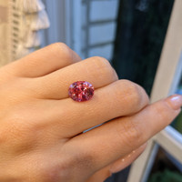4.50 Ct. Padparadscha Sapphire from Madagascar Life Style