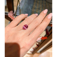 4.50 Ct. Padparadscha Sapphire from Madagascar Life Style
