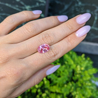 5.15 Ct. Padparadscha Sapphire from Ceylon (Sri Lanka) Life Style